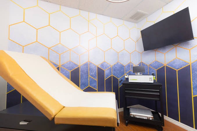 How Hydration Rooms Can Support Athletic Performance and Recovery